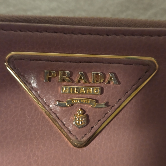 Prada Dusty Rose Leather Wallet EUC - Picture 5 of 16